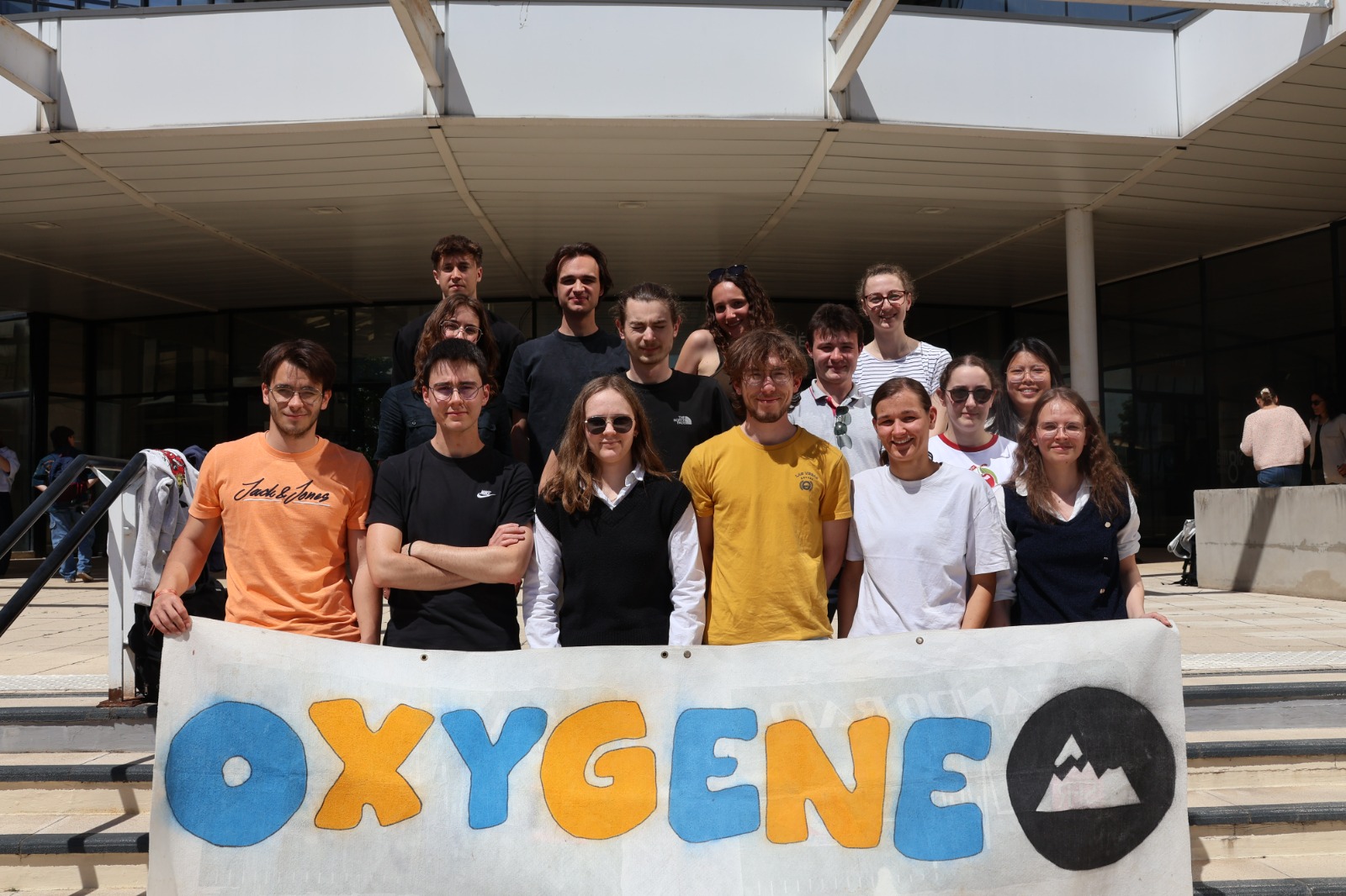 Photo de groupe de l'association